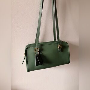 Coach - Swing Zip Bag